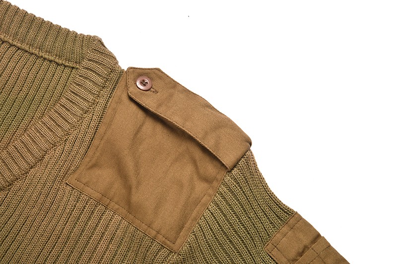 Pullover in Militär-Khaki