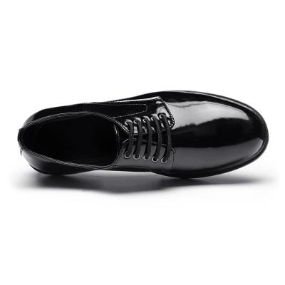 Poliert schwarz echtes Leder-Offizier Schuhe