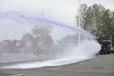 China Xinxing Anti-Riot-Wasserwerferfahrzeug für die Polizei
    